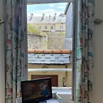 T2, Centre Apartment *