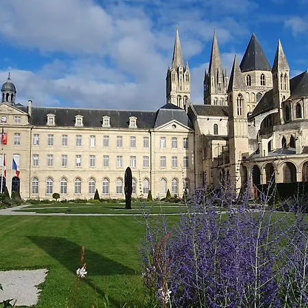 T2, Centre アパート